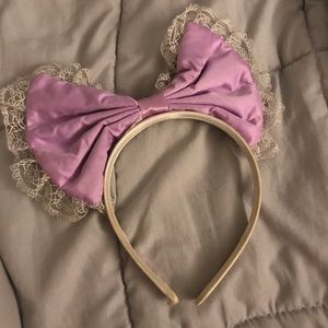 Melanie Martinez Bow